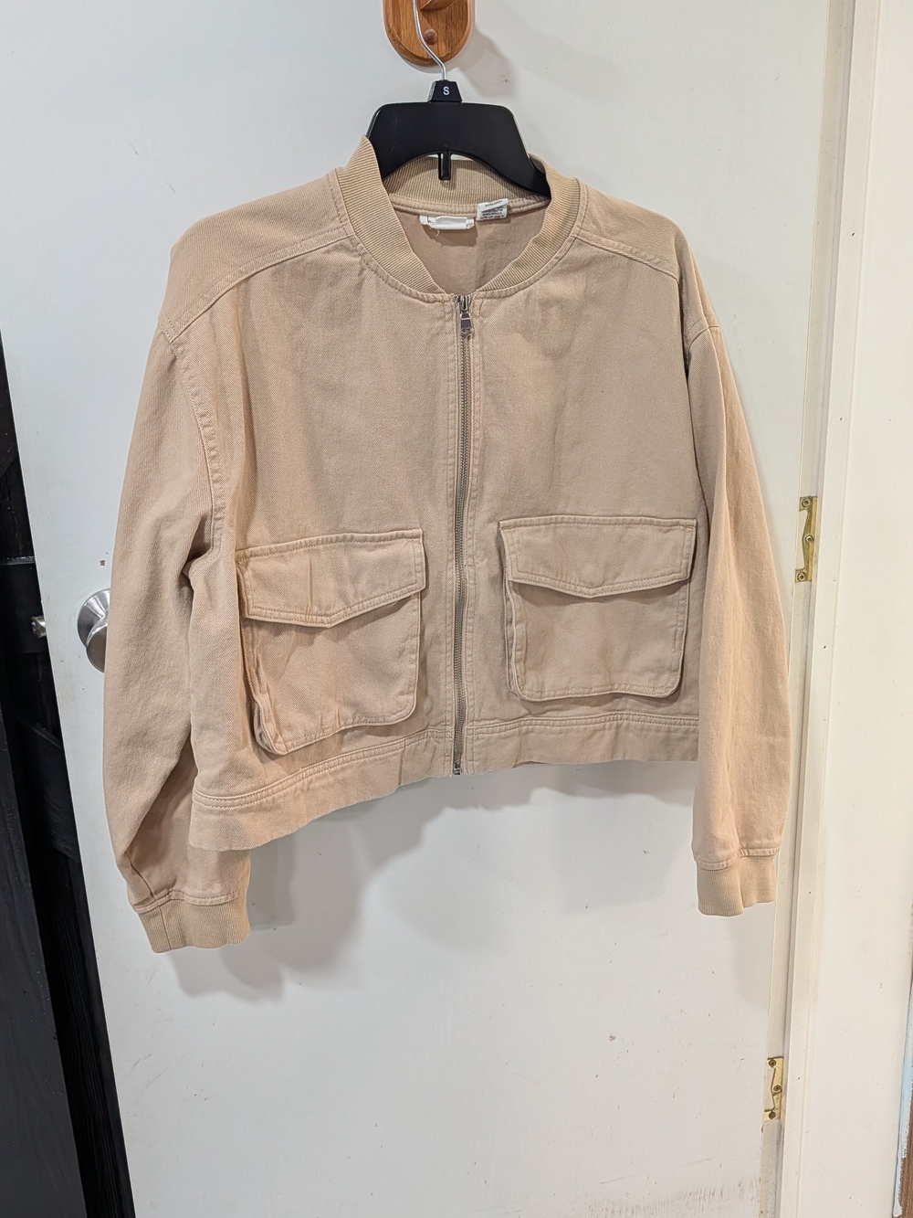 Cropped Utility Bomber Short Jacket in Beige